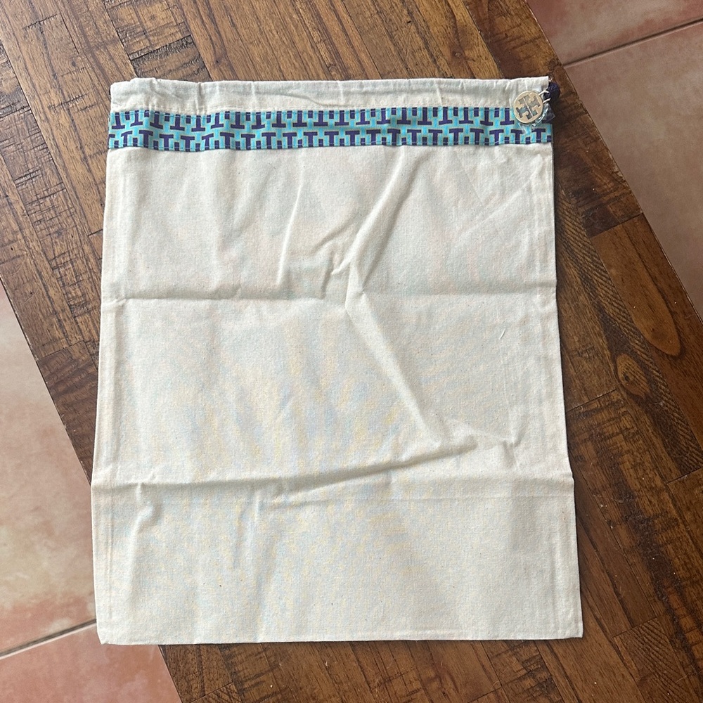 Tory Burch Cream Bag with Blue Pattern dust bag